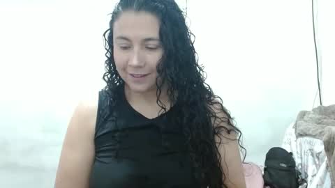 Adriana Tellez online show from 09-16-25, 02:51