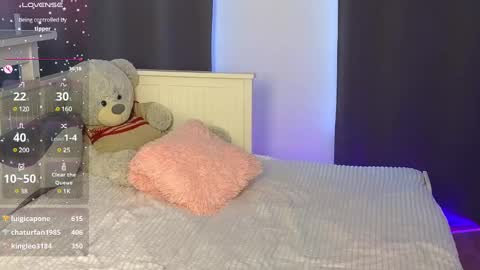 adrianawow1 online show from 03-06-25, 06:52