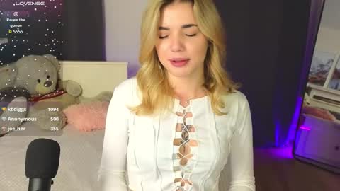 adrianawow1 online show from 03-08-25, 03:39