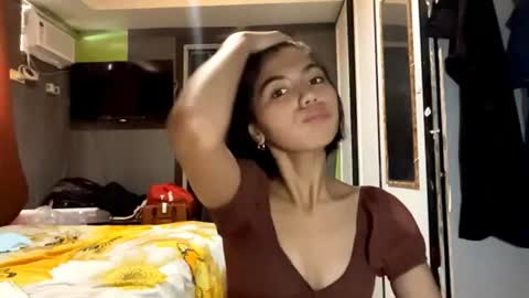 Snapshot of adriannadasch chatting on 06-17-26, 03:09 Mila online show from 06-17-26, 03:09