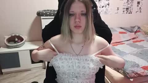 Snapshot of adriannamalango chatting on 07-06-26, 03:03 Sofa online show from 07-06-26, 03:03