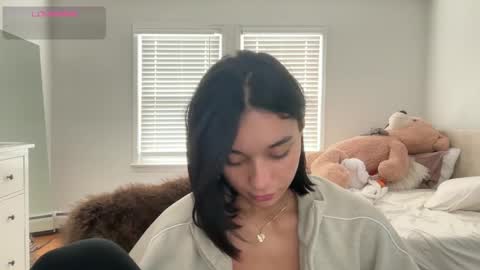 Snapshot of adriannarodriguez chatting on 10-15-25, 05:24 Adrianna  online show from 10-15-25, 05:24