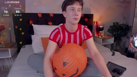 adrianoaubert online show from 10-20-25, 10:16