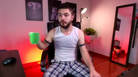 Snapshot of adrianwilliams_ chatting on 02-20-25, 12:47 Adrian Williams online show from 02-20-25, 12:47