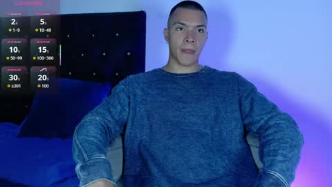 adriel_escalante online show from 04-11-26, 02:38