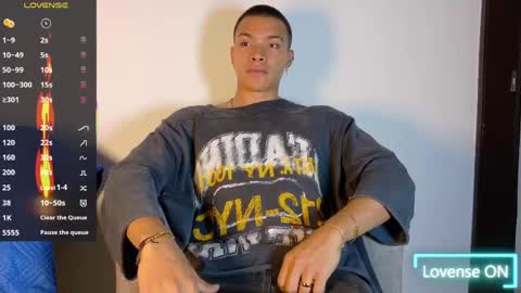 adriel_escalante online show from 06-09-26, 02:34