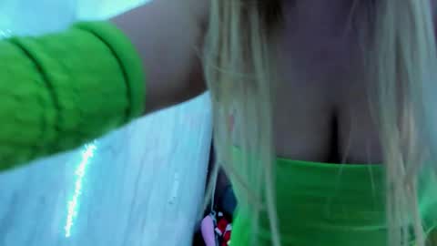 adriiana_fox_ online show from 12-03-25, 04:49