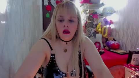 Snapshot of adriiana_fox_ chatting on 04-22-26, 02:51 adriiana_fox_ online show from 04-22-26, 02:51