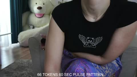 Snapshot of aelia_anara chatting on 03-10-25, 08:04 Aelia online show from 03-10-25, 08:04