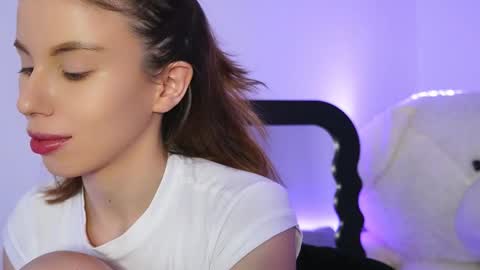 Aelia online show from 02-23-26, 06:38