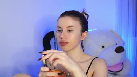 Aelia online show from 03-16-26, 06:23