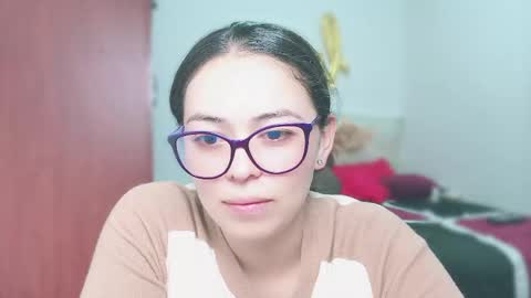 Snapshot of aeseelia chatting on 06-09-26, 06:03 lia online show from 06-09-26, 06:03