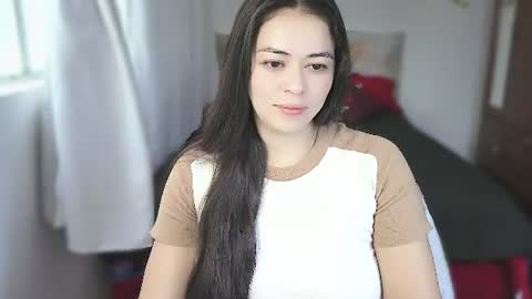 lia online show from 06-26-26, 04:00