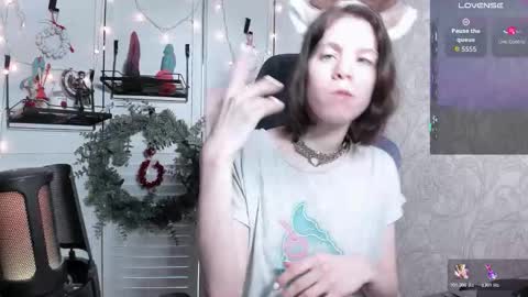 Tiana online show from 12-20-25, 07:37