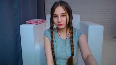 Snapshot of afeliya_shy chatting on 02-04-25, 10:34 afeliya_shy online show from 02-04-25, 10:34