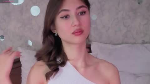 AffiinaLovsx online show from 11-21-25, 06:01