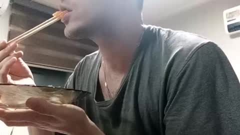 Snapshot of afpafp chatting on 11-12-25, 03:12 Brad online show from 11-12-25, 03:12