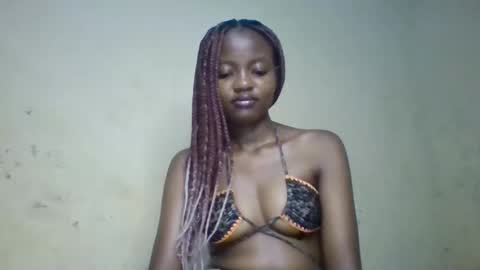 Snapshot of african_beuty20 chatting on 04-10-26, 03:01 Wendy online show from 04-10-26, 03:01