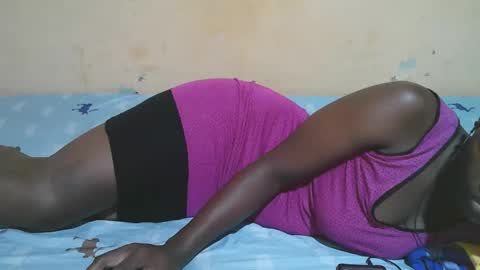 Snapshot of african_pussy2 chatting on 10-15-25, 07:30 african_pussy2 online show from 10-15-25, 07:30