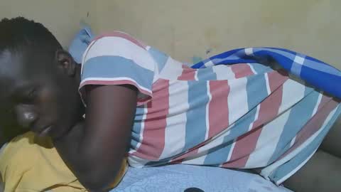 Snapshot of african_pussy2 chatting on 10-27-25, 04:16 african_pussy2 online show from 10-27-25, 04:16