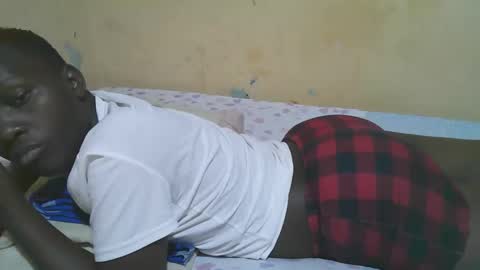 Snapshot of african_pussy2 chatting on 11-12-25, 07:13 african_pussy2 online show from 11-12-25, 07:13