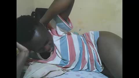 Snapshot of african_pussy2 chatting on 12-17-25, 07:25 african_pussy2 online show from 12-17-25, 07:25