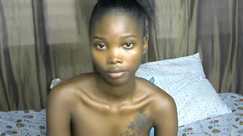 Snapshot of africana_slimqueen chatting on 06-19-26, 11:14 africana_slimqueen online show from 06-19-26, 11:14