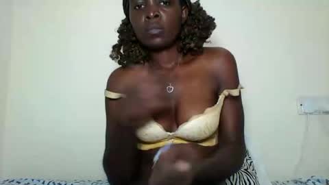Yvonne online show from 07-27-26, 07:37