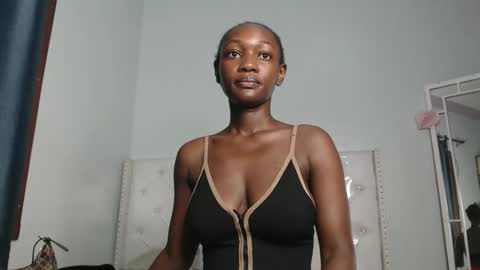 Snapshot of africanpetitequeen chatting on 10-02-25, 08:21 CIARA online show from 10-02-25, 08:21