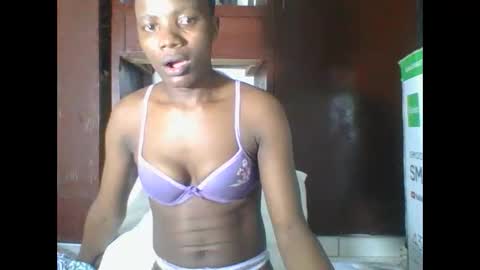 PHOEBE online show from 04-01-26, 06:05