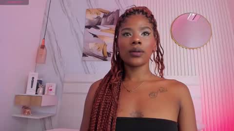 Afro Luna online show from 12-23-25, 11:08