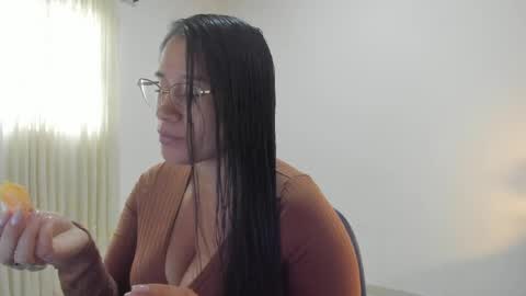 Lorena online show from 05-13-26, 02:58