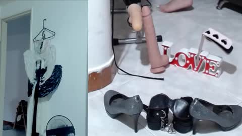 afroditacute16 online show from 09-10-25, 10:21