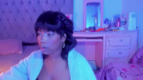 Snapshot of afrogoddes chatting on 09-09-25, 12:37 afrogoddes online show from 09-09-25, 12:37