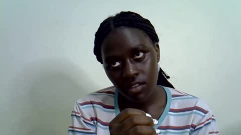 Snapshot of afronubians chatting on 02-18-25, 05:21 afronubians online show from 02-18-25, 05:21