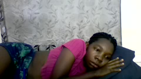 Snapshot of afronubians_ chatting on 02-17-25, 05:14 pink and josphen online show from 02-17-25, 05:14