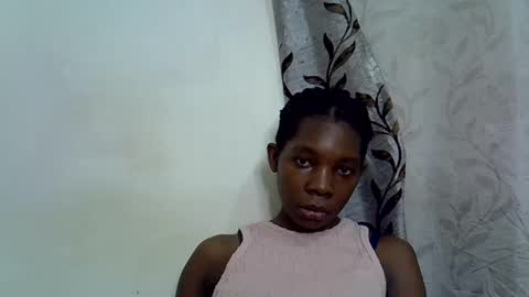 Snapshot of afronubians_ chatting on 02-19-25, 05:06 pink and josphen online show from 02-19-25, 05:06