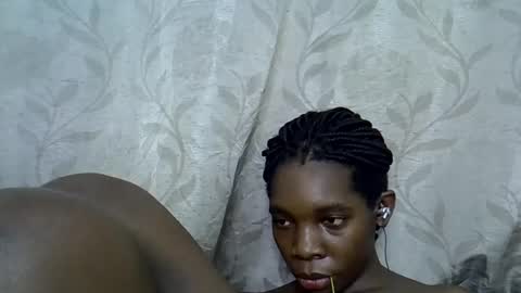 Snapshot of afronubians_ chatting on 03-01-25, 11:39 pink and josphen online show from 03-01-25, 11:39