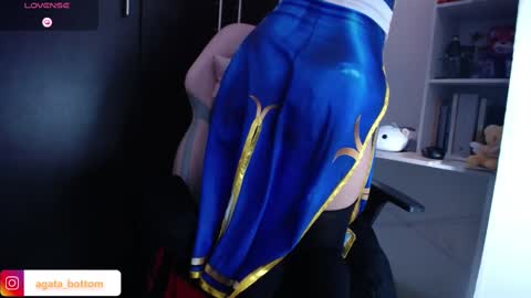 Snapshot of agata_bolton chatting on 02-28-25, 09:55 Agata online show from 02-28-25, 09:55