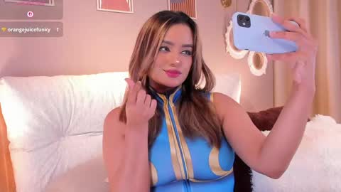 Agata Lauret online show from 05-05-26, 01:46