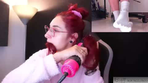 Snapshot of agatacollinsss chatting on 02-13-26, 04:03 Agata Collinss online show from 02-13-26, 04:03