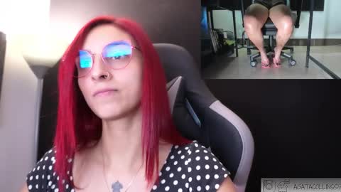 Snapshot of agatacollinsss chatting on 02-19-26, 04:36 Agata Collinss online show from 02-19-26, 04:36