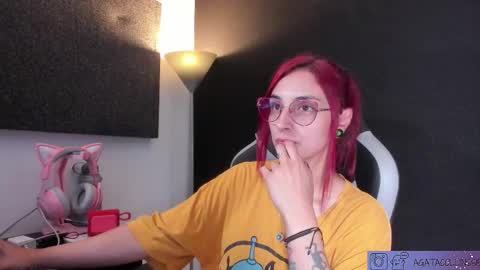 Snapshot of agatacollinsss chatting on 02-24-26, 04:21 Agata Collinss online show from 02-24-26, 04:21