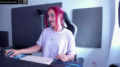 Agata Collinss online show from 04-15-26, 09:26