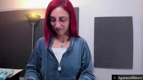 Snapshot of agatacollinsss chatting on 05-19-26, 04:19 Agata Collinss online show from 05-19-26, 04:19