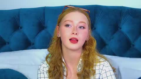 AgataFoxley online show from 11-19-25, 06:30