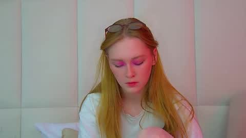 AgataFoxley online show from 11-30-25, 06:28