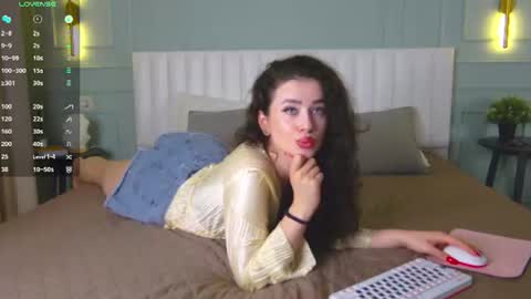 Snapshot of agatamercer chatting on 06-29-26, 05:13 Agata online show from 06-29-26, 05:13