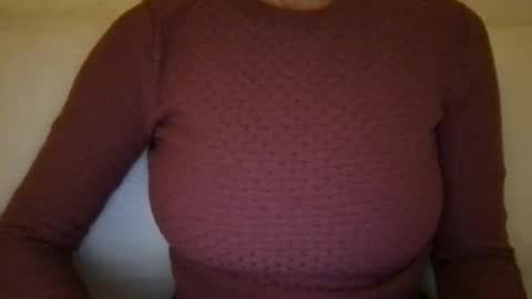 agatha_cb online show from 10-31-25, 06:53