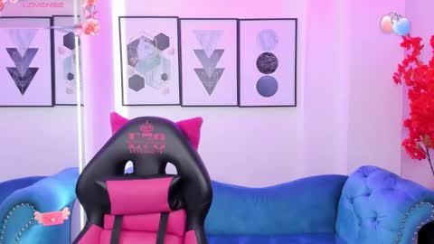 Snapshot of agatha_luxx chatting on 03-08-25, 12:41 Agatha  online show from 03-08-25, 12:41